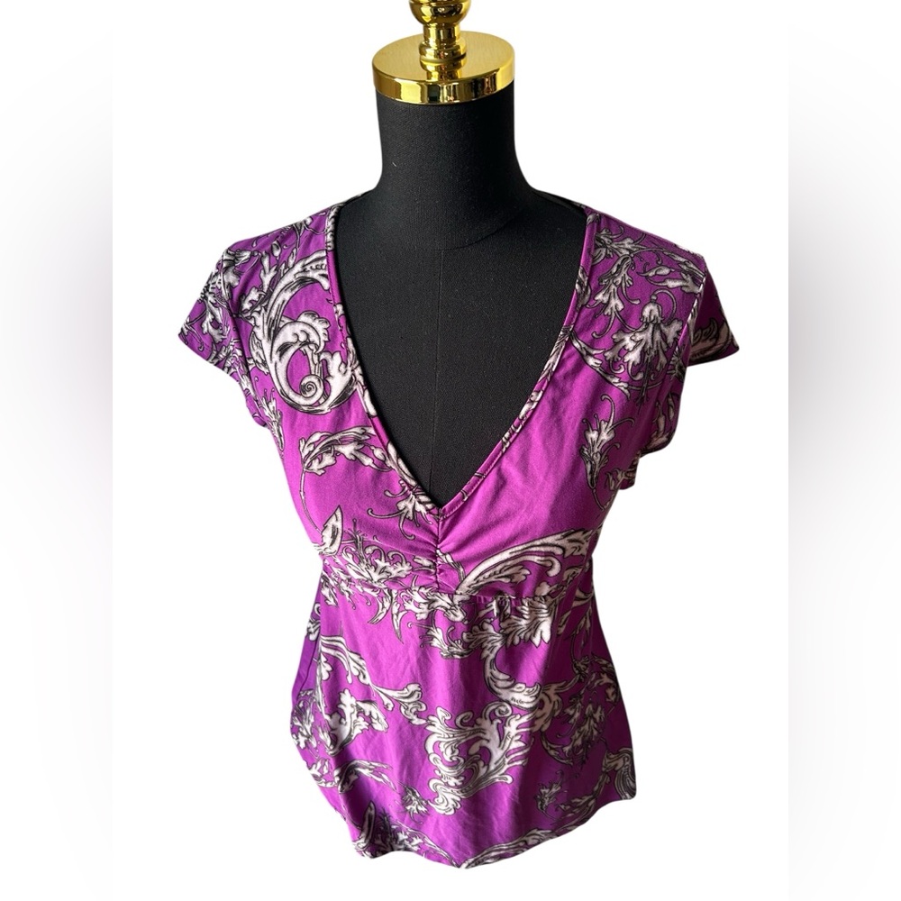 Gilligan & O'Malley Purple and Cream V-Neck Blouse